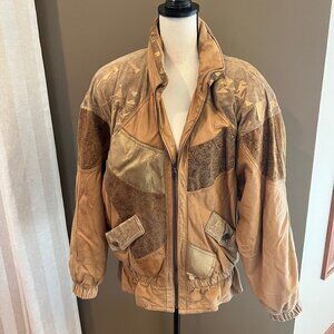 90's Vintage women's leather bomber jacket, Patchwork Shoulder Pads, Size Large